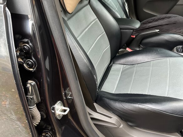 2013 Chevrolet Cobalt II, чёрный, 474000 рублей - вид 30