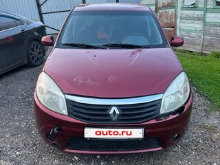 2010 Renault Sandero I, красный, 290000 рублей, вид 2