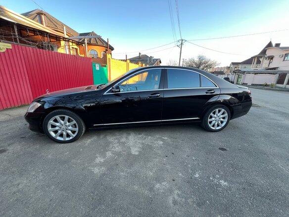 2005 Mercedes-Benz S-Класс 500 Long V (W221), чёрный, 1200000 рублей - вид 5