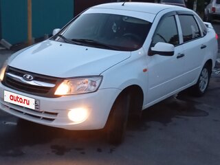 2013 Lada (ВАЗ) Granta I, белый, 420000 рублей, вид 1