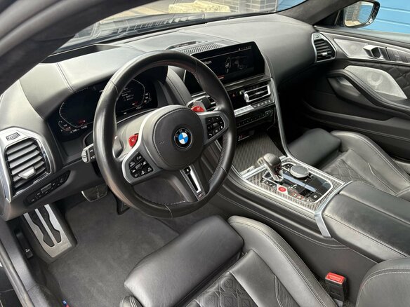 2021 BMW M8 Competition I (F91/F92/F93), чёрный - вид 2