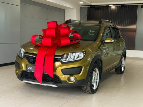 2015 Renault Sandero Stepway II, зелёный, 997000 рублей, вид 1