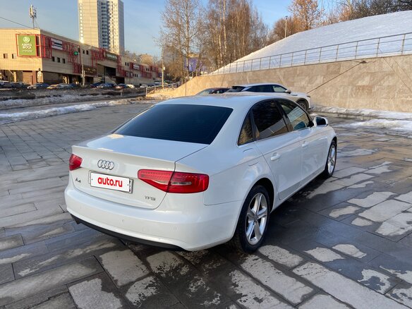 2015 Audi A4 IV (B8) Рестайлинг, белый, 1435000 рублей - вид 4
