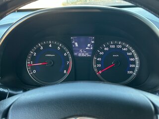 2011 Hyundai Solaris I, серебристый, 650000 рублей, вид 5
