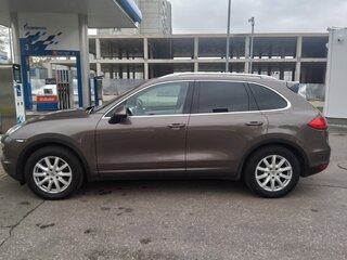 2013 Porsche Cayenne II (958), коричневый, 3500000 рублей, вид 4