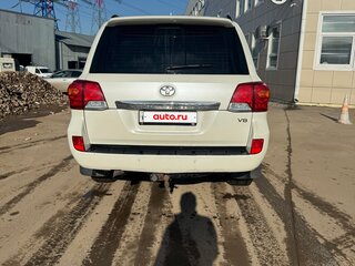 2013 Toyota Land Cruiser 200 Series Рестайлинг 1, белый, 3100000 рублей, вид 5