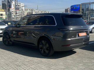 2024 Li Auto (Lixiang) L9 52.3 kWh I Рестайлинг, серый, 7500000 рублей, вид 4