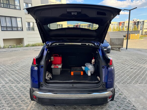2017 Peugeot 3008 II, синий, 1375000 рублей - вид 15