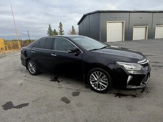 2017 Toyota Camry VII (XV50) Рестайлинг 2, чёрный, 2600000 рублей, вид 4