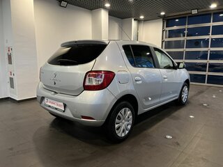 2017 Renault Sandero II, серый, 879000 рублей, вид 3