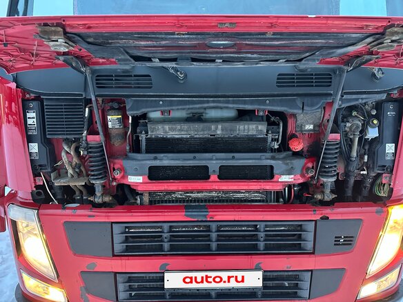 2011 Volvo FM, красный, 1960000 рублей - вид 12