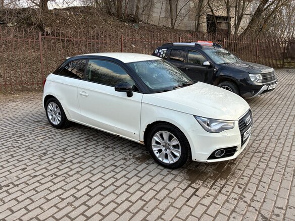 2011 Audi A1 I (8X), белый, 840000 рублей