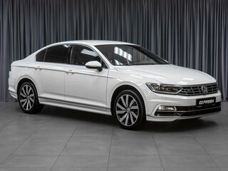 2018 Volkswagen Passat B8, белый, 2339000 рублей, вид 1
