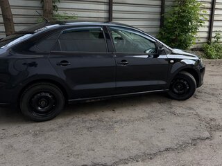 2015 Volkswagen Polo V Рестайлинг, чёрный, 520000 рублей, вид 4