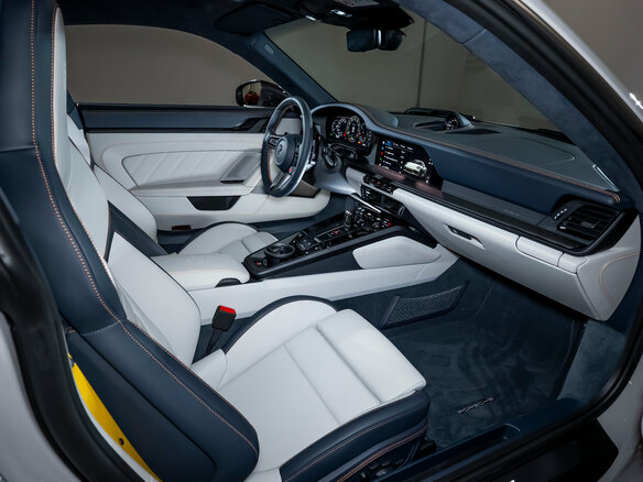2026 Porsche 911 Turbo S VIII (992) Рестайлинг, серый - вид 39