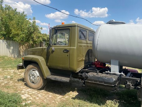 1993 ГАЗ 3307, зелёный, 750000 рублей, вид 1