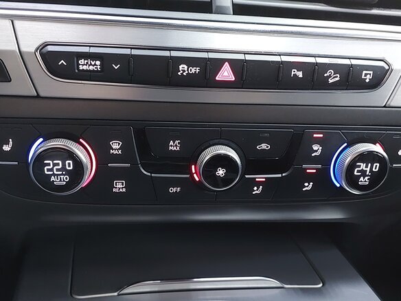2016 Audi Q7 II (4M), чёрный, 3399000 рублей - вид 18