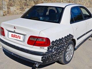 2001 Mitsubishi Carisma I Рестайлинг, белый, 160000 рублей, вид 4