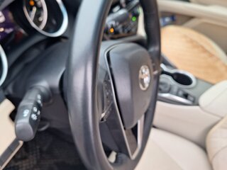 2022 Toyota Camry VIII (XV70) Рестайлинг, белый, 3800000 рублей, вид 5