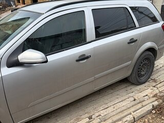 2009 Opel Astra H Рестайлинг, серебристый, 620000 рублей, вид 2