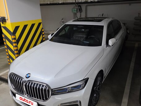 2022 BMW 7 серии Long 730Ld xDrive VI (G11/G12) Рестайлинг, белый, 7800000 рублей, вид 2