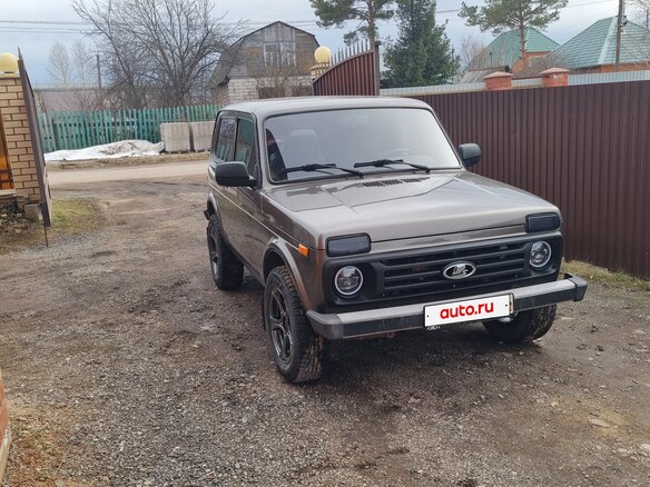2019 Lada (ВАЗ) 2121 (4x4) I Рестайлинг (2020), коричневый, 600000 рублей - вид 1