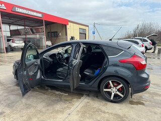 2011 Ford Focus III, серый, 850000 рублей, вид 4