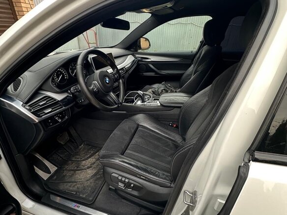 2017 BMW X6 30d II (F16), белый, 3600000 рублей - вид 4