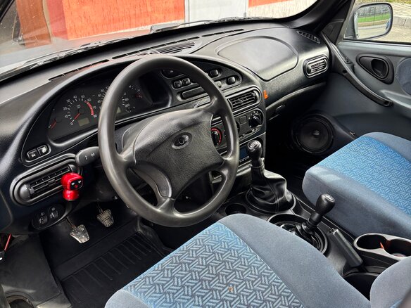 2004 Chevrolet Niva I, серый, 250000 рублей - вид 5