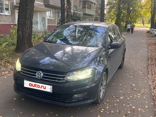 2018 Volkswagen Polo V Рестайлинг, серый, 730000 рублей, вид 2