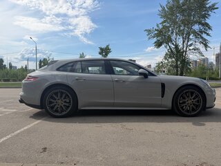 2019 Porsche Panamera 4 Sport Turismo II, серый, 8000000 рублей, вид 5