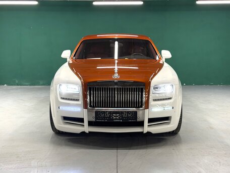 2011 Rolls-Royce Ghost I (Series I), белый, 12900000 рублей, вид 3