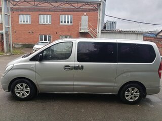 2008 Hyundai Grand Starex I, серебристый, 850000 рублей, вид 2