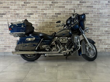 2009 Harley-Davidson CVO, синий, 1125000 рублей, вид 1