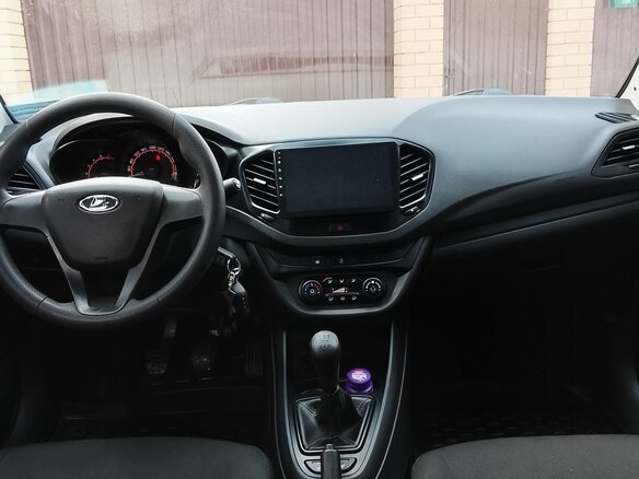 2019 Lada (ВАЗ) Vesta I, коричневый, 900000 рублей - вид 8