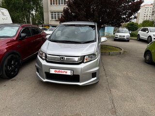 2014 Honda Freed Spike I Рестайлинг 2, серебристый, 1300000 рублей, вид 2