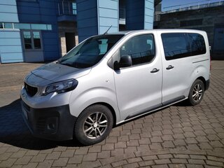 2019 Peugeot Traveller Compact I, серебристый, 1700000 рублей, вид 2