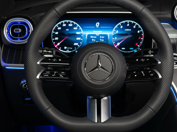 2026 Mercedes-Benz GLC 300 II (X254), чёрный, 9890000 рублей - вид 15
