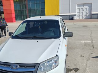 2015 Lada (ВАЗ) Granta I, белый, 620000 рублей, вид 2