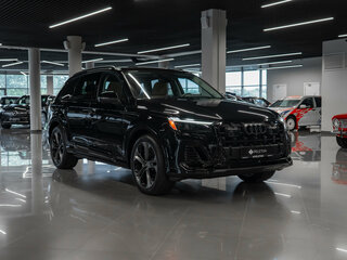 2025 Audi Q7 55 TFSI II (4M) Рестайлинг 2, чёрный, 10750000 рублей, вид 2