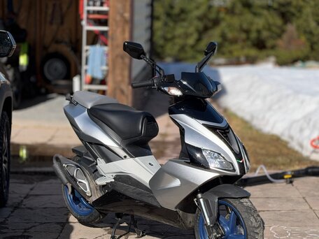 2007 Aprilia SR 50, серебристый, 180000 рублей, вид 1