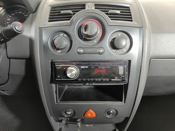 2007 Renault Megane II Рестайлинг, голубой - вид 14