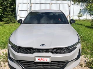 2021 Kia K5 III, серый, 2500000 рублей, вид 1