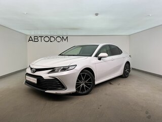 2023 Toyota Camry VIII (XV70) Рестайлинг, белый, 3250000 рублей, вид 1