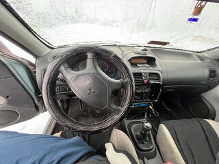 2003 Mitsubishi Carisma I Рестайлинг, зелёный, 210000 рублей, вид 3