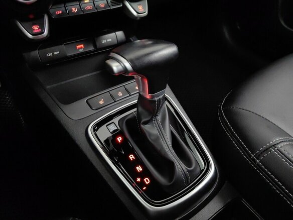 2021 Kia Rio X IV Рестайлинг, серый, 1961000 рублей - вид 17
