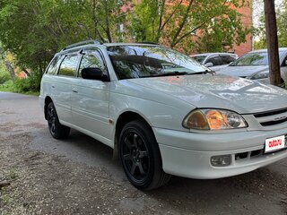 2001 Toyota Caldina II Рестайлинг, белый, 582000 рублей, вид 3