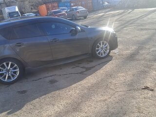 2010 Mazda Axela II, серый, 909000 рублей, вид 3