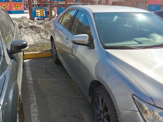 2013 Toyota Camry VII (XV50), серебристый, 2250000 рублей, вид 3