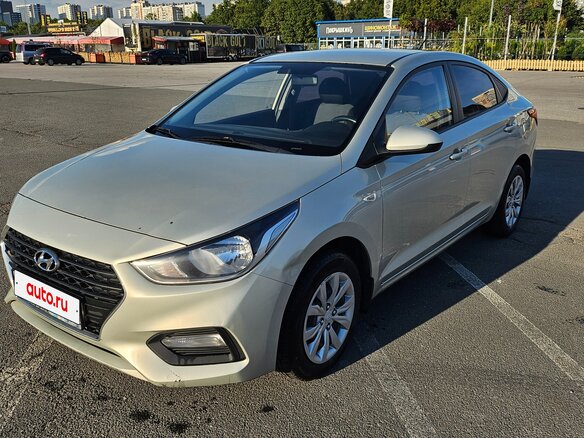 2018 Hyundai Solaris II, бежевый, 1150000 рублей